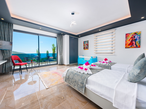 gece  -  Kasım
  | Kalkan İslamlar Lüks Villa (4 Kişilik, Deniz Manzaralı, Sinema Odalı, Çocuk Havuzlu)
